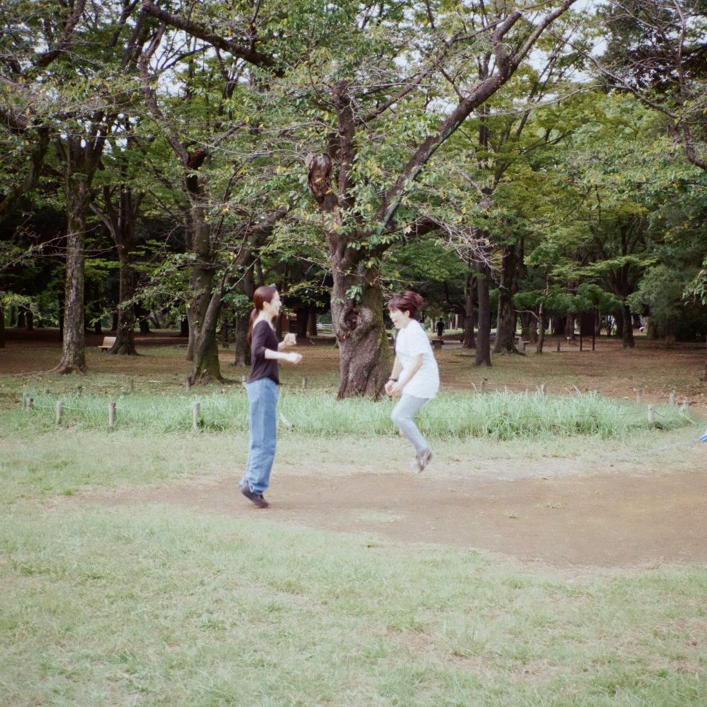 公園で縄跳びをして、文化人類学について知る朝　haru.×磯野真穂【後編】