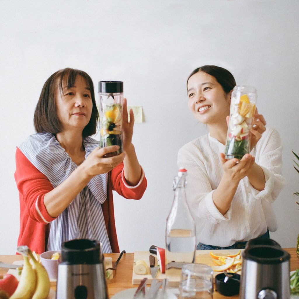 手作りスムージーを飲む朝　haru.×川原好恵【前編】