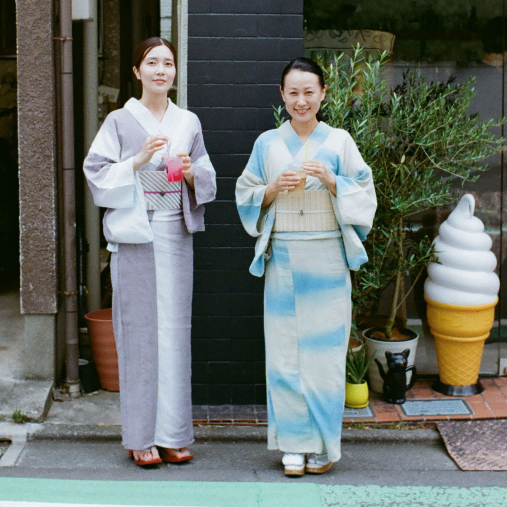 浴衣を着てお散歩をする朝　haru.×伊藤仁美【後編】